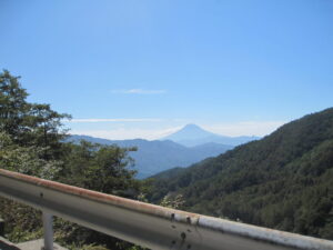 大菩薩ライン富士山